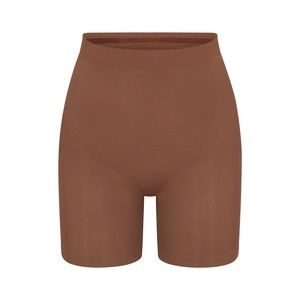 SKIMS SCULPTING SHORT MID THIGH W/ OPEN GUSSET
S / M Brown Jasper